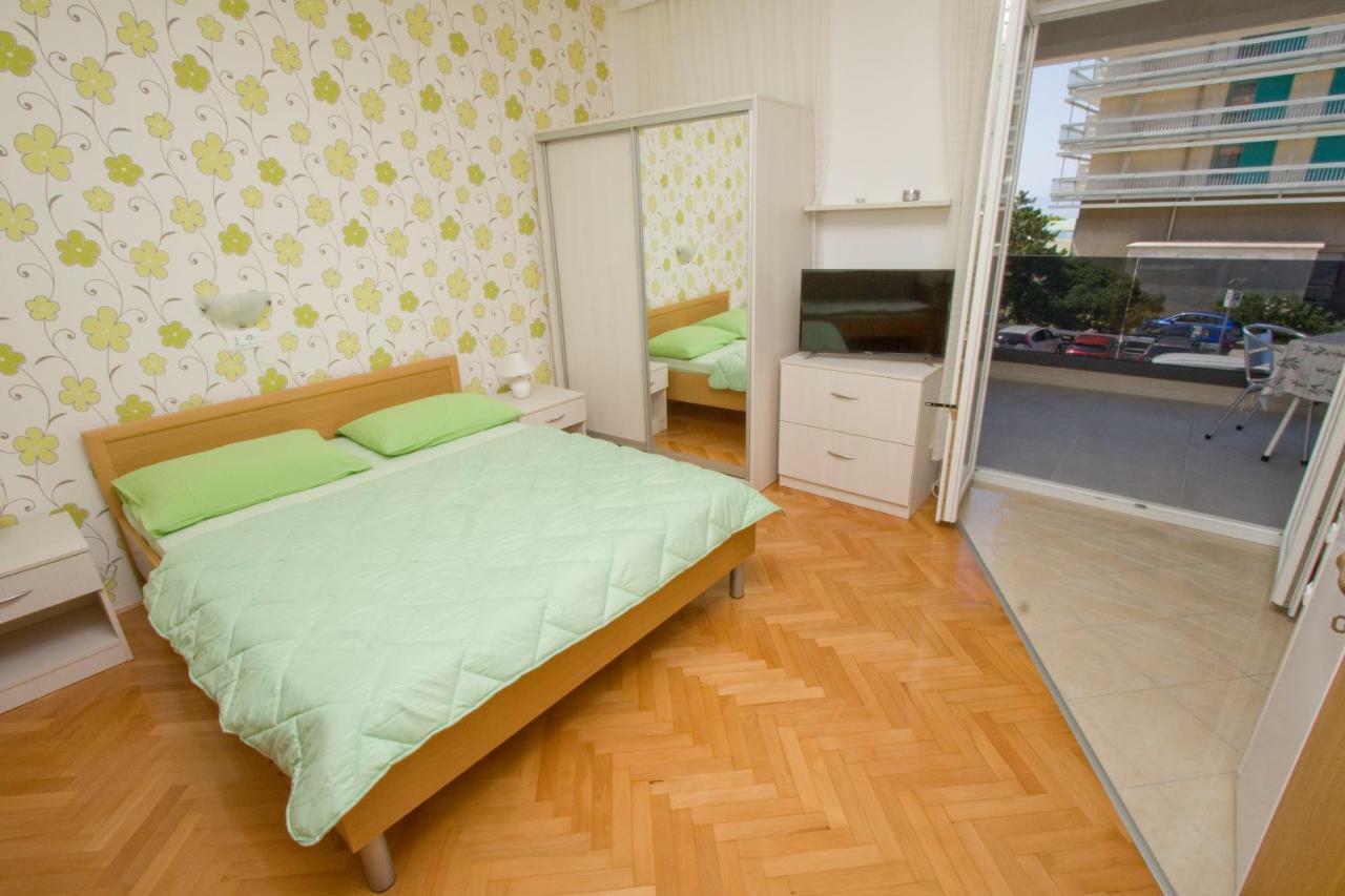 Apartmani Marija Cizmic Makarska Eksteriør bilde
