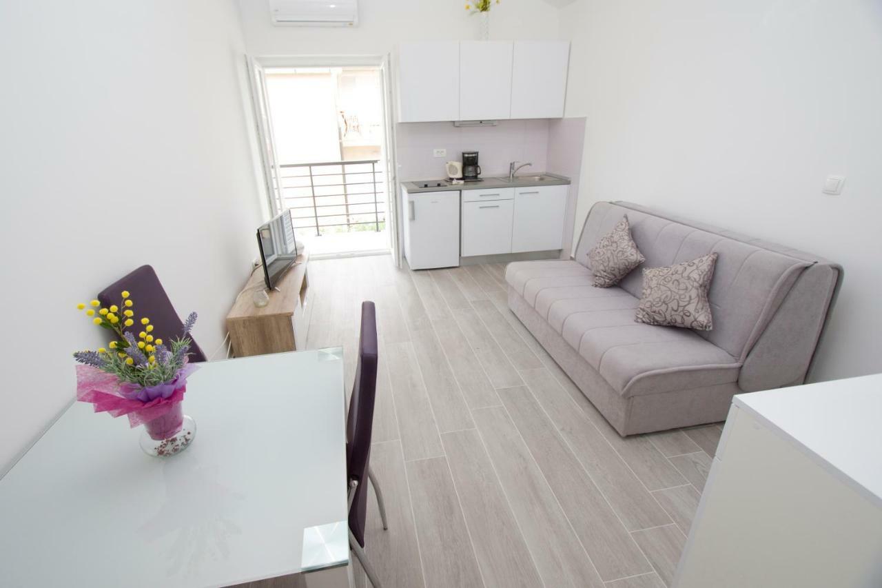 Apartmani Marija Cizmic Makarska Eksteriør bilde