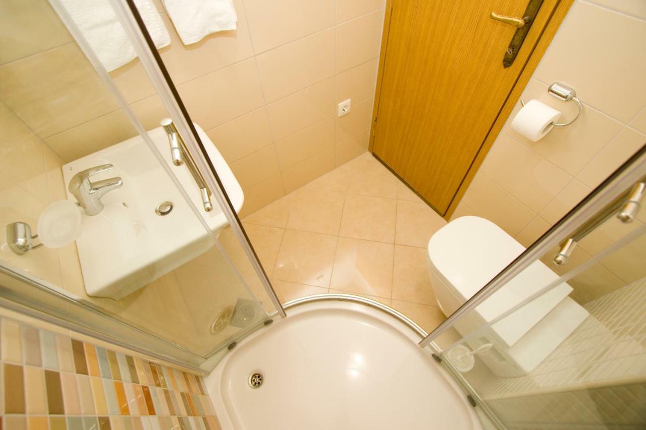 Apartmani Marija Cizmic Makarska Eksteriør bilde